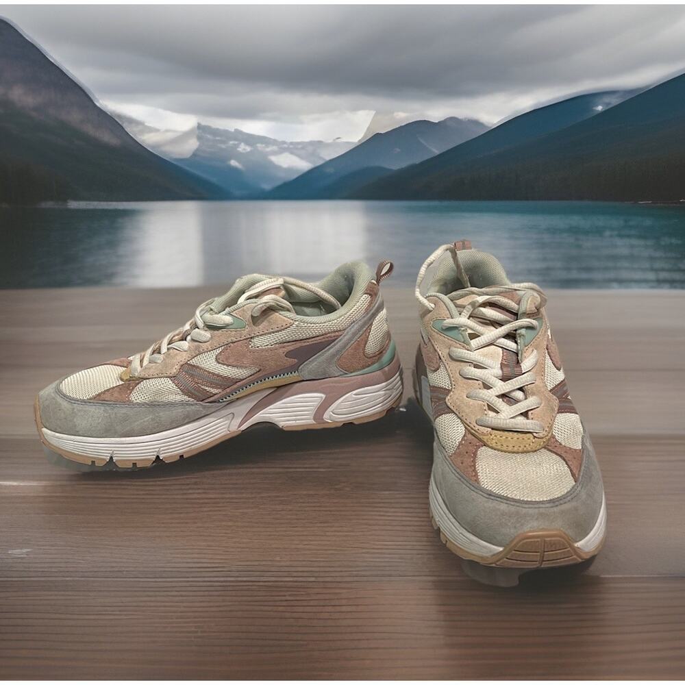 Hoff Sneakers Multicolor City Style Women Athletic Shoes Size 6.5 Suede